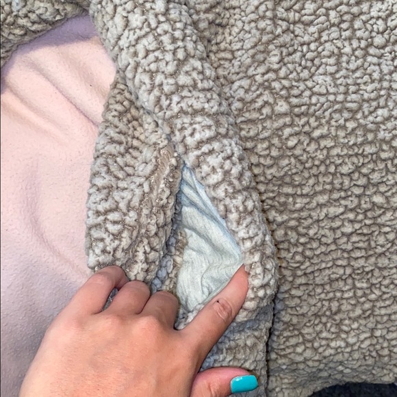 Thread and Supply sherpa quarter zip - Picture 2 of 4